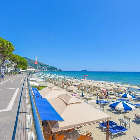 Casa Al Mare Ad By World Αλάσιο