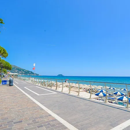 Casa Al Mare Ad By World アパート *